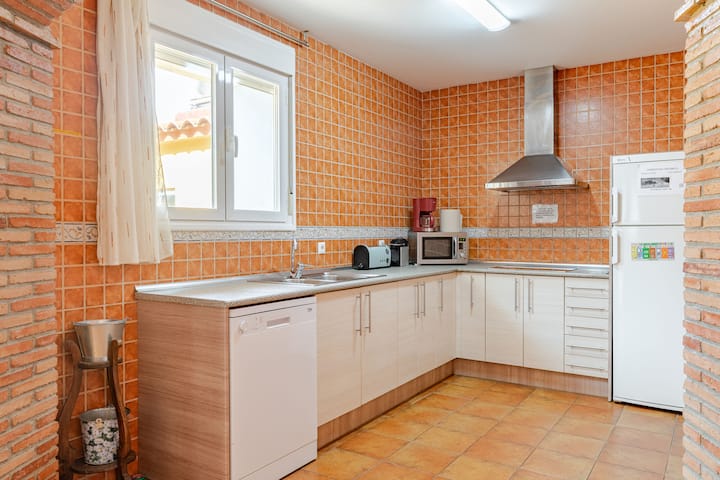 Vista completa de la cocina