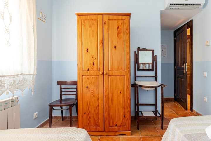 Armario y zona de almacenaje